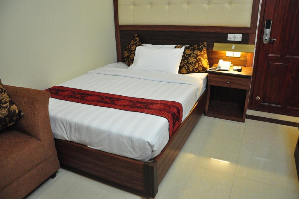Hotel Naz Garden Bogra Værelse billede